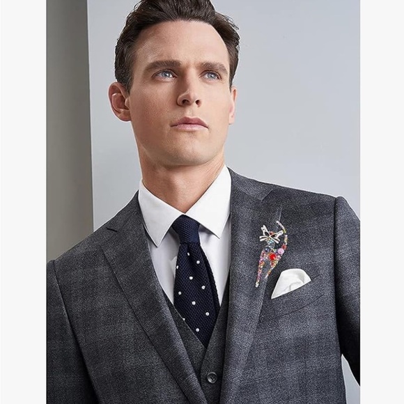 cat brooch and necklace - Picture 7 of 8